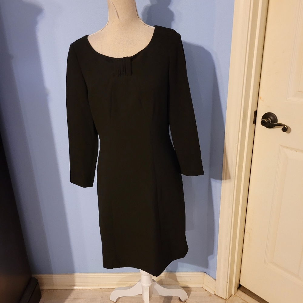 Tahari Arthur S Levine Size 6 Womens Dress